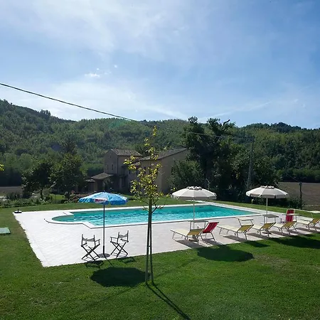 مزرعة للإقامة Verziere Fermignano